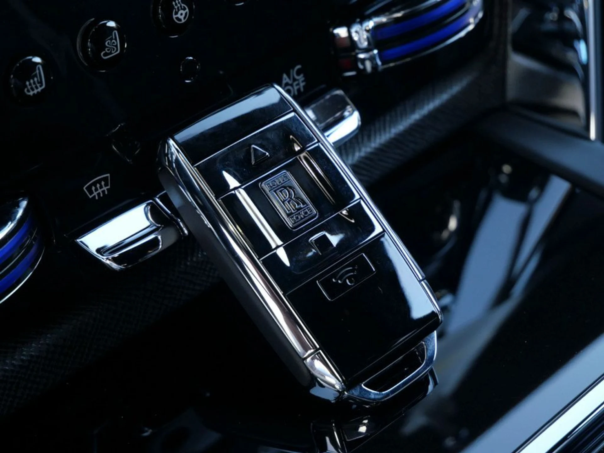 mph033_1166916039_87eb458e7139969e5105a40855dfa86cx_a2eb23702b