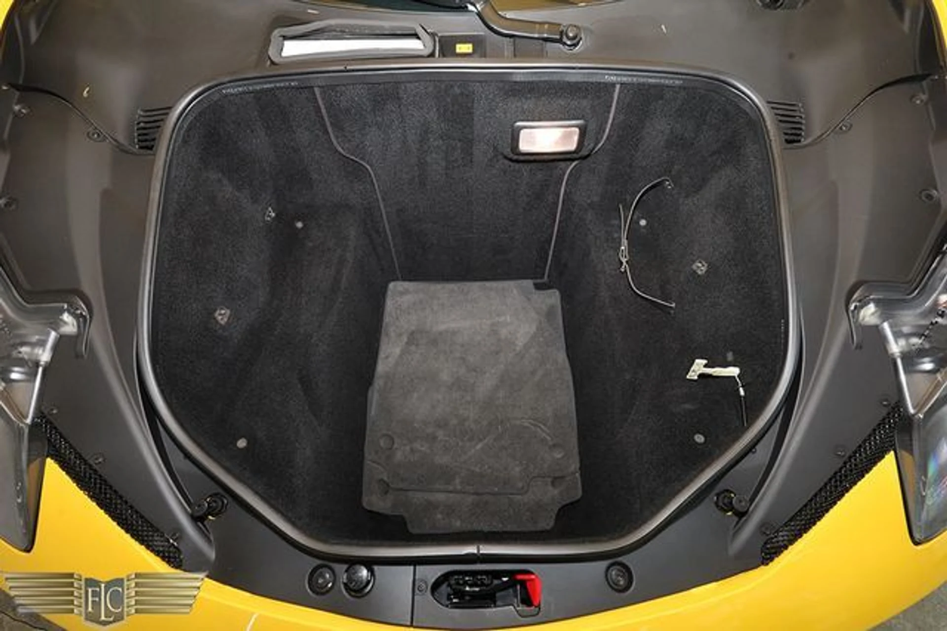 mph033_1170362952_used_2015_ferrari_458_italia_2drconvertible_9689_23049231_37_640_3c41bf0ba5