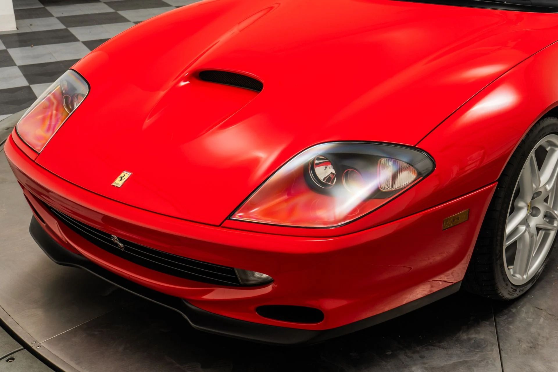 mph033_1178256478_Used_2000_Ferrari_550_Maranello_1760995634_d4ac050d00