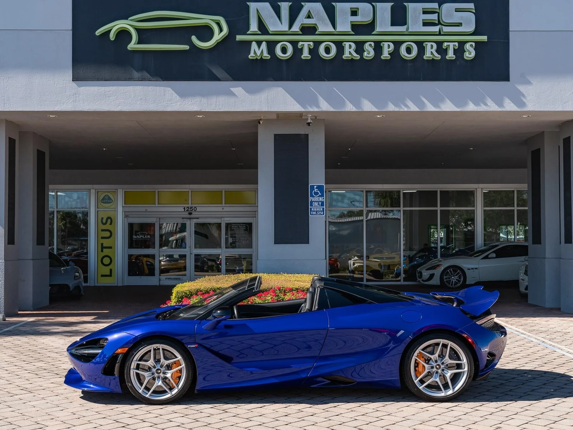 mph033_1180594378_Used_2024_Mc_Laren_750_S_1763507174_1fe23fa7dd