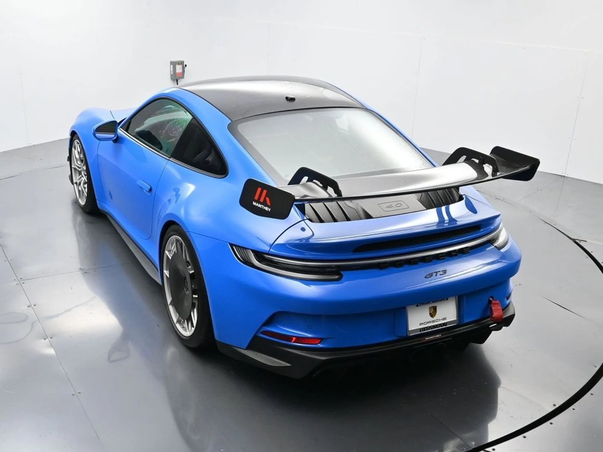 mph033_1185247216_da01f3d4be7b41bfb9dd9f7102e3bca3_926f6ab777