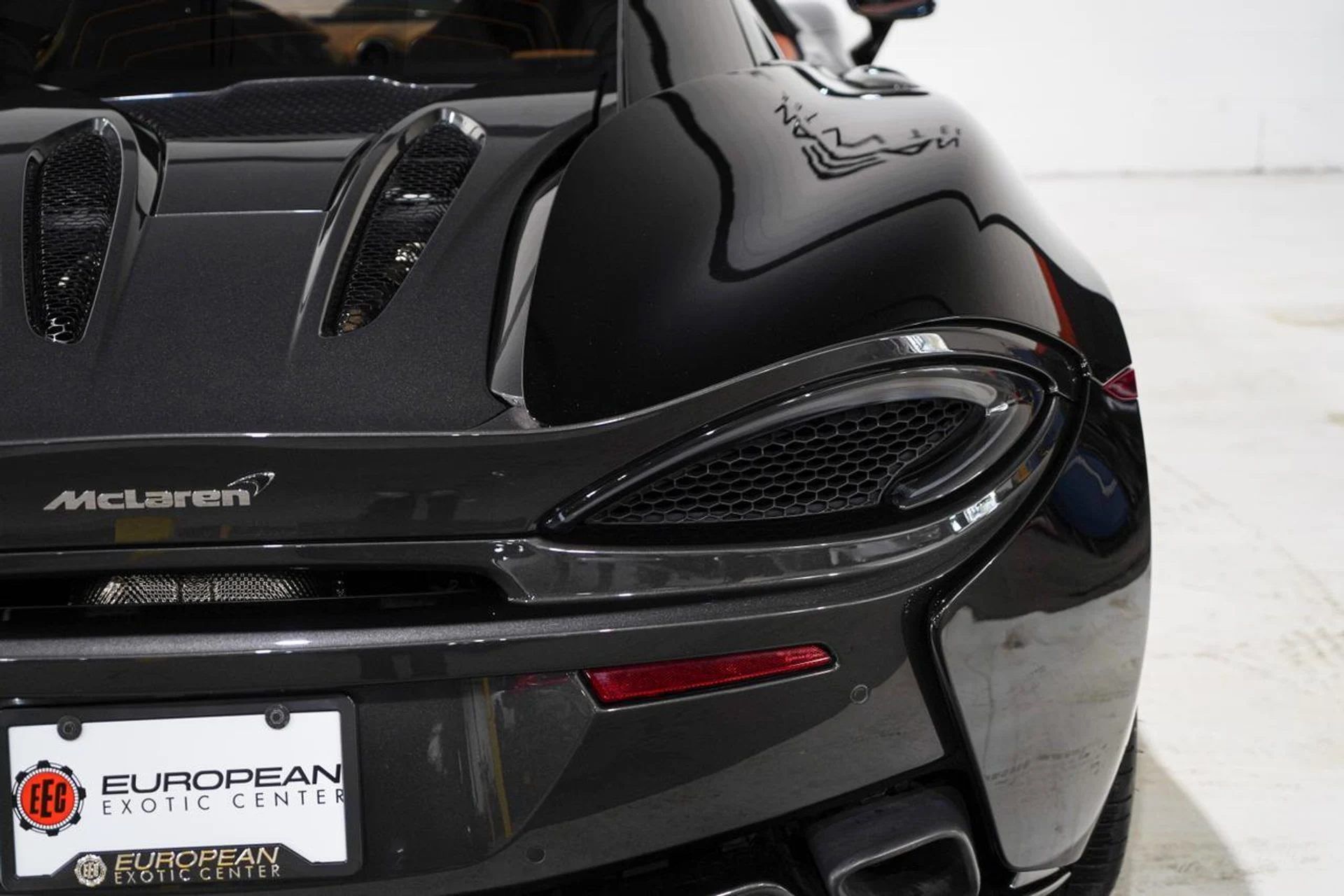 mph033_1185714430_eeb99e0e703717859b606f591b365e6e_994ea767c3