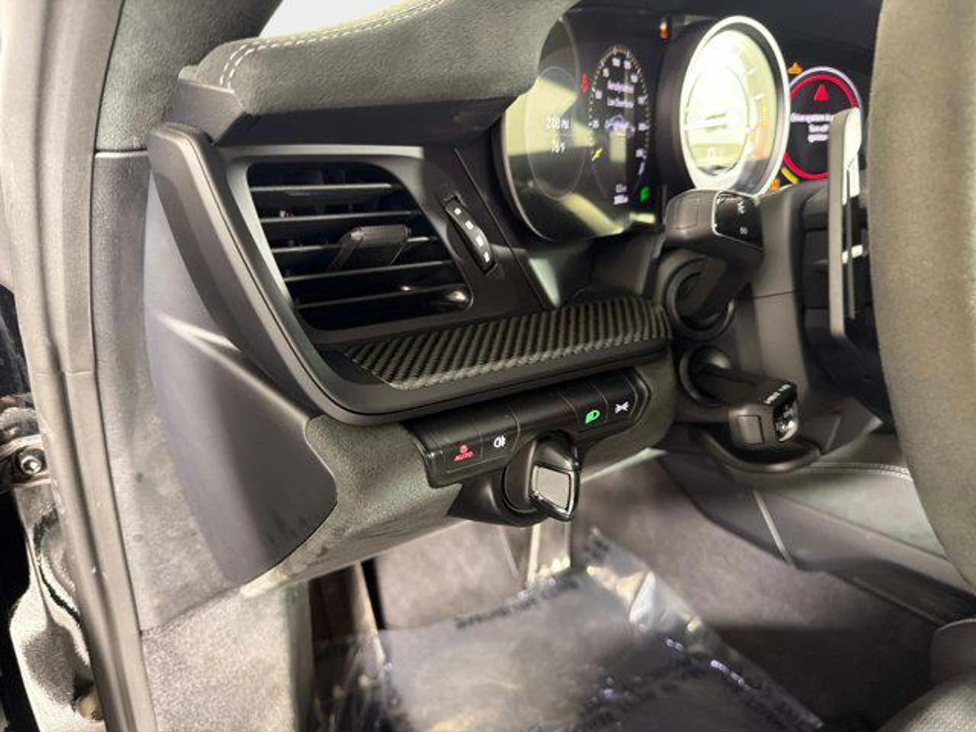 mph033_119266603_Wsc_P7xn_R_Wx6jt_L5_U00fc_II_Wm_MXA_88f01f8b0e