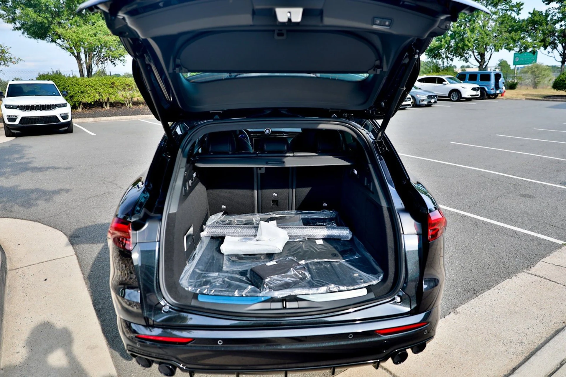 mph033_1194653495_8aa78e3cc50542f79ec9b30e29b9df68_ff1a988900