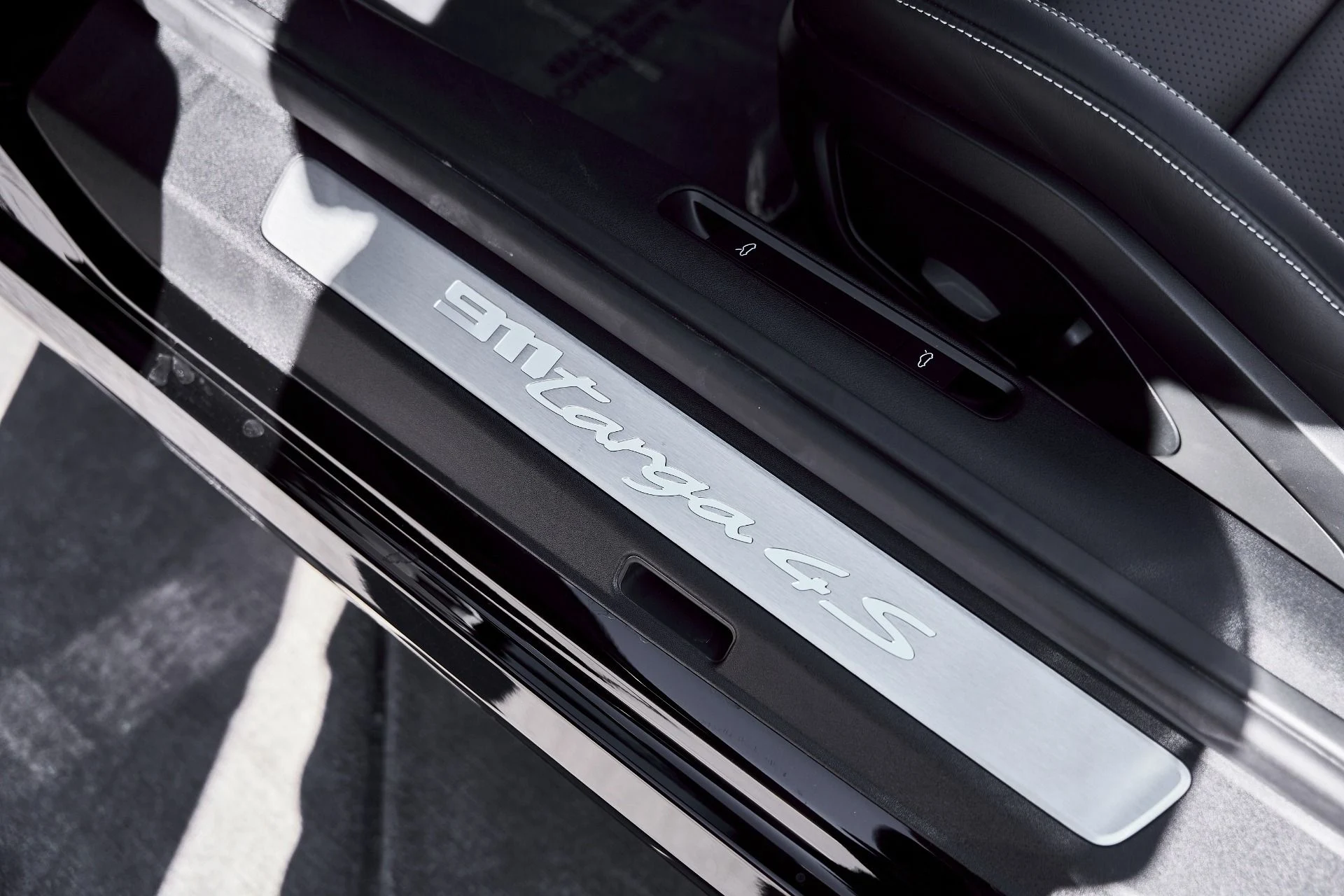 mph033_1202285002_Used_2026_Porsche_911_Targa_4_S_1772843243_5feedced28