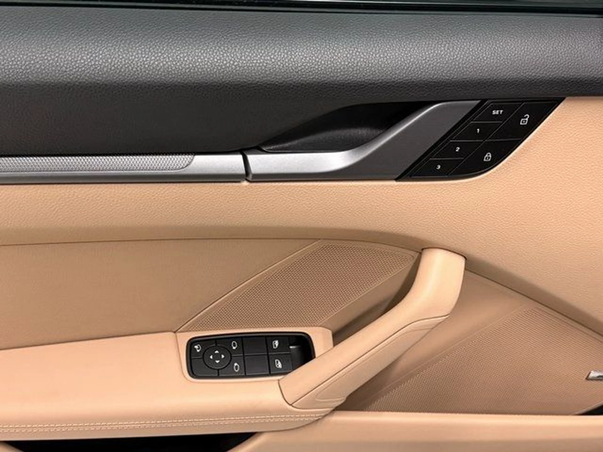 mph033_1207475030_ce799d4254aa276b53be21319708f67a_229530713f