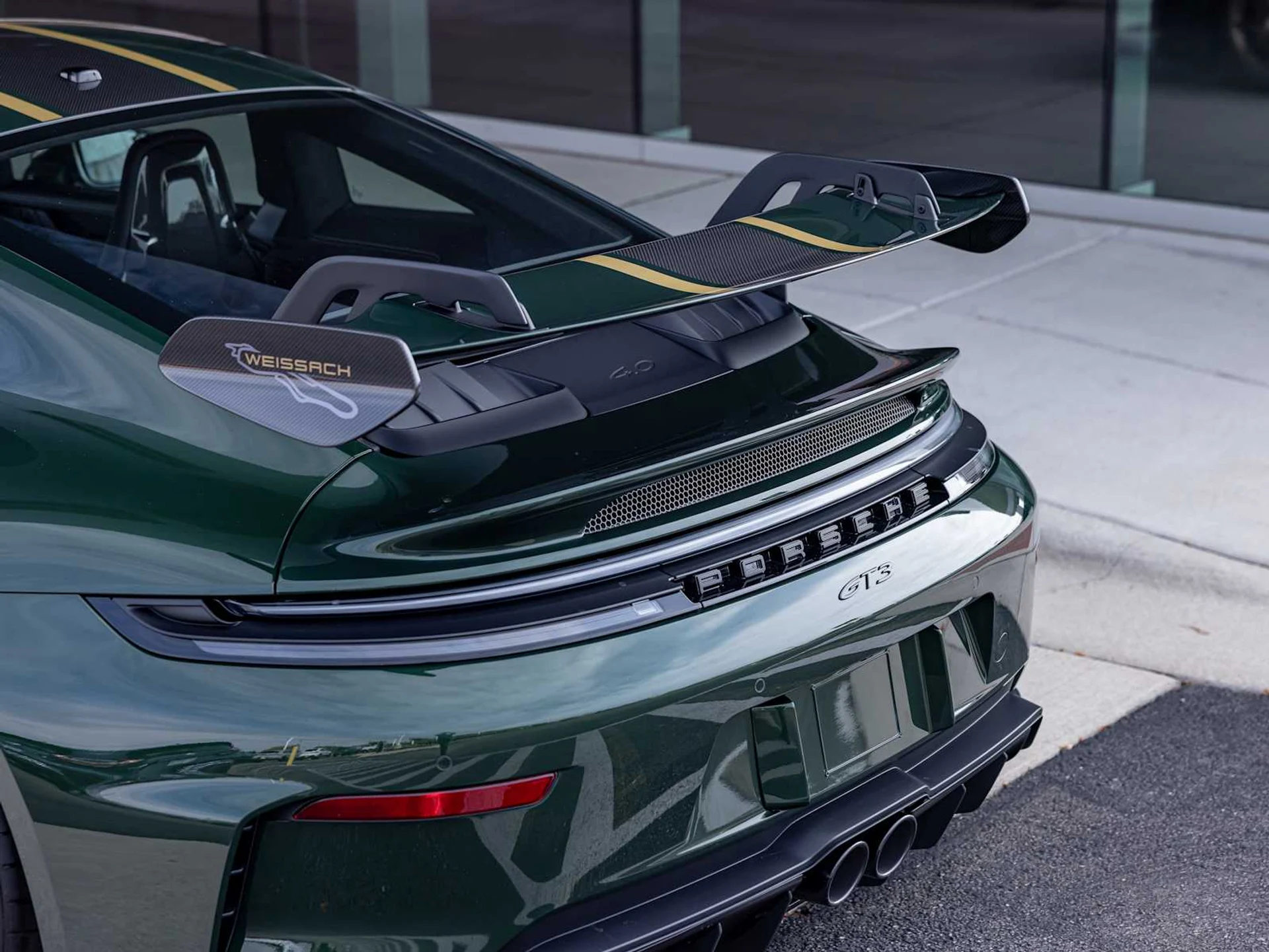 mph033_1212261332_6b38cec3e14fef06d7d2d19f9de7fb0bx_c8fd9b0862