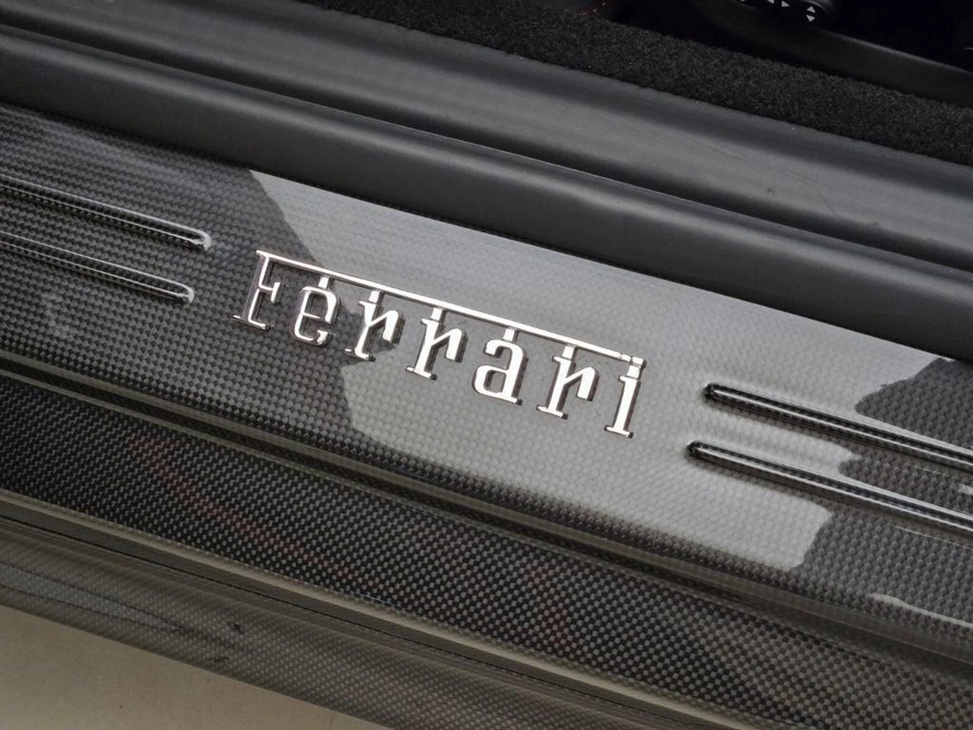 mph033_1218556133_Used_2022_Ferrari_812_GTS_1777383839_c3f2956abc