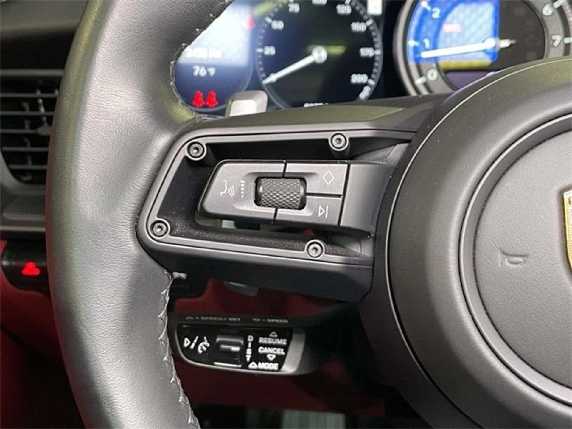 mph033_1218630303_82ceca13afd23123f8bcc754f06a06f9x_49b73bcfa3