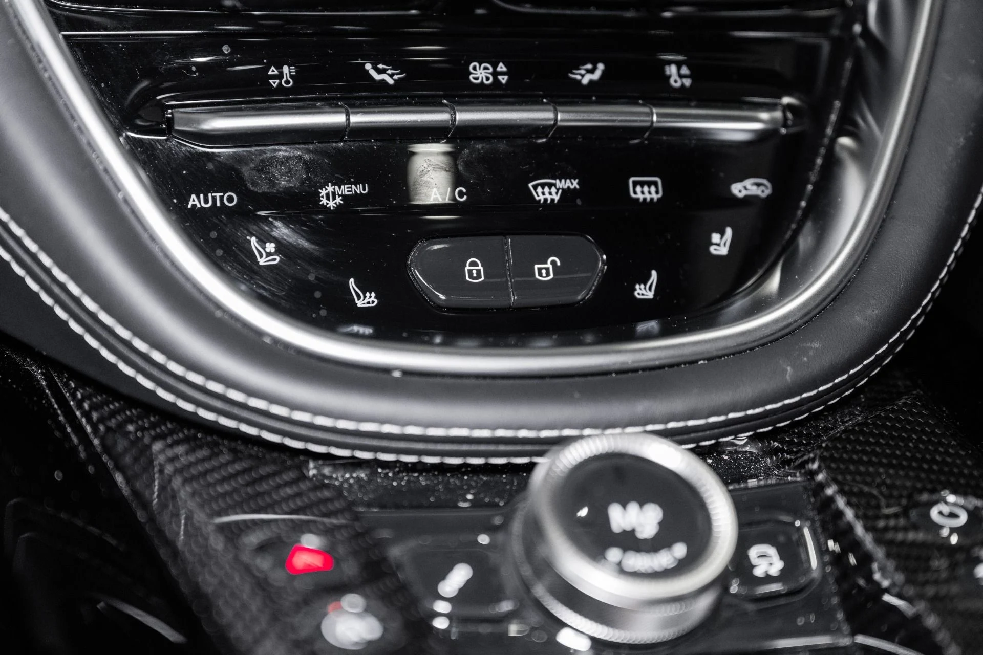 mph033_1221264217_Used_2023_Aston_Martin_DBX_707_1761749500_feac5d9100