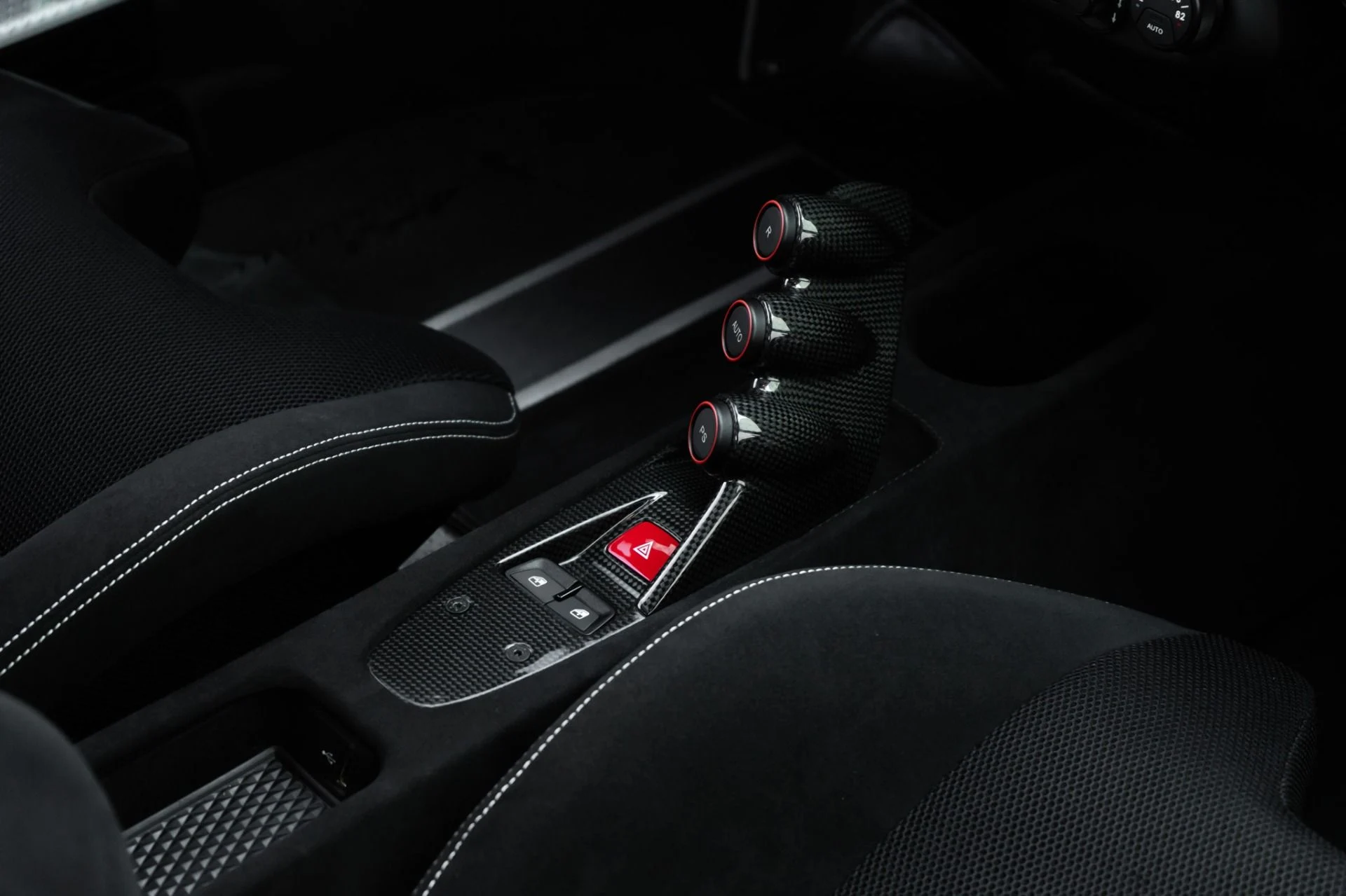 mph033_1221508212_Used_2015_Ferrari_458_Speciale_1783031651_5e8a0f589c