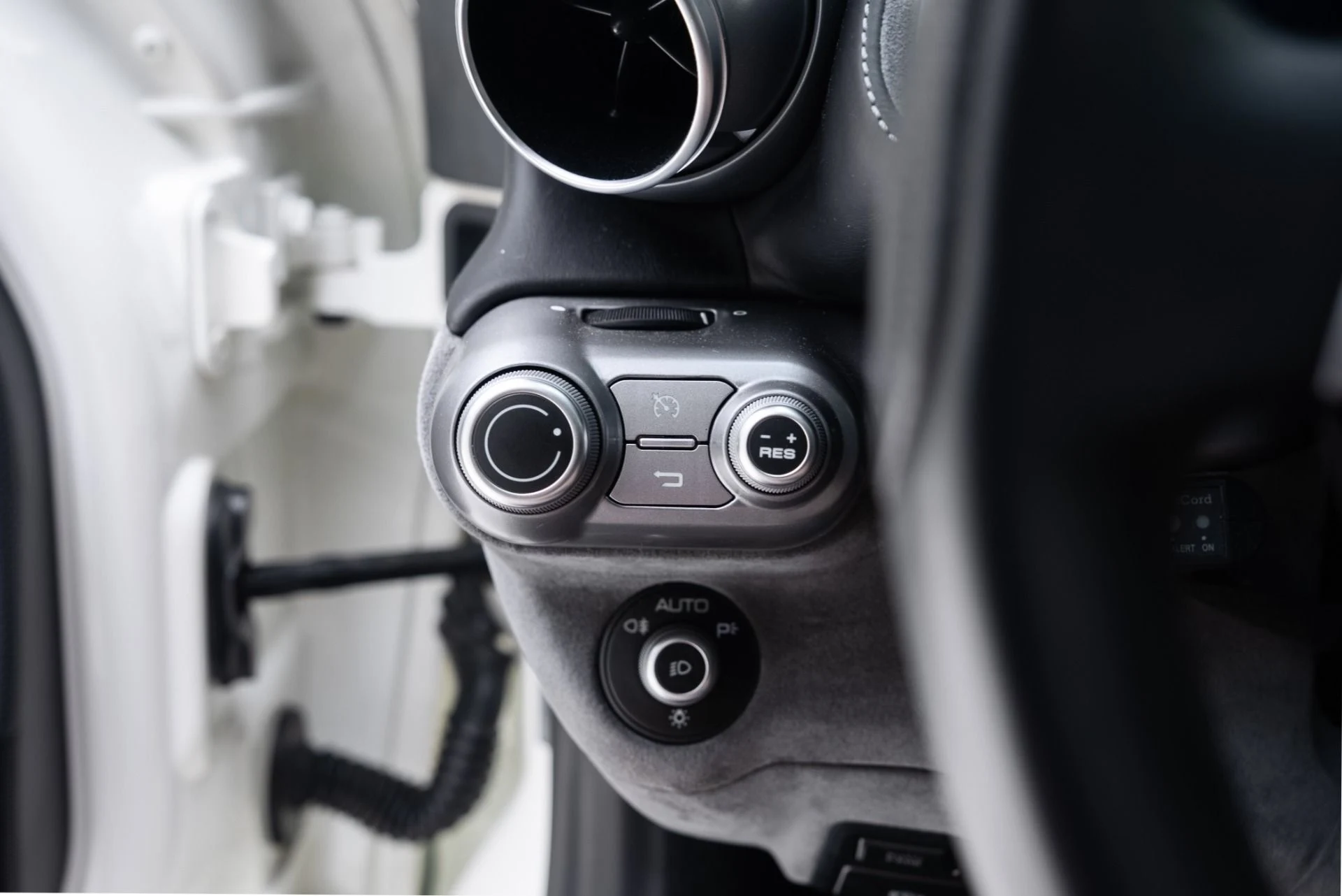 mph033_1229110205_Used_2018_Ferrari_812_Superfast_1770943869_e226e79dae