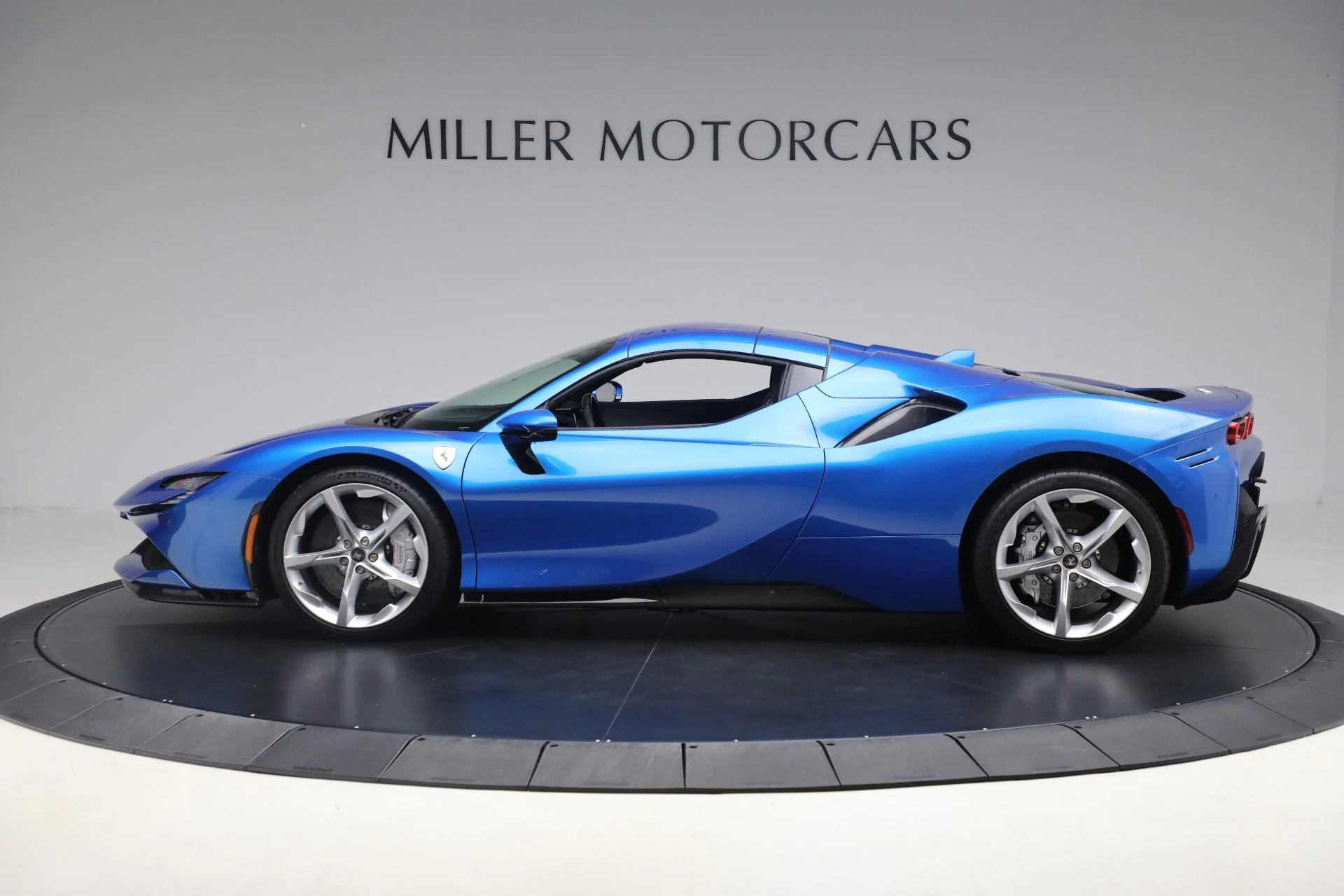 mph033_1232401495_Used_2024_Ferrari_SF_90_Spider_350a0fae90