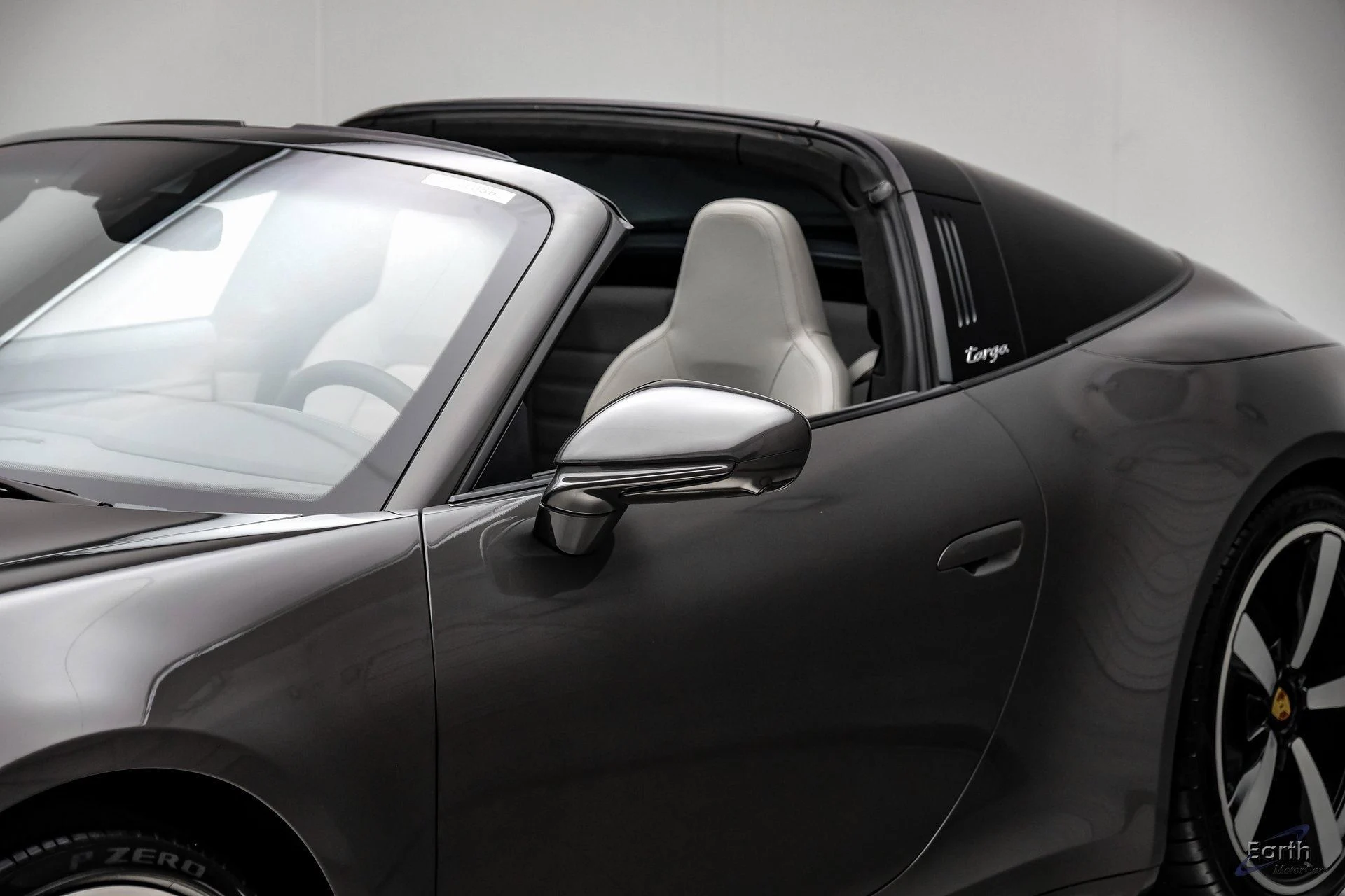 mph033_1235188908_81fee606a0a30713e9c520a578ca2468x_b0aa7f9091