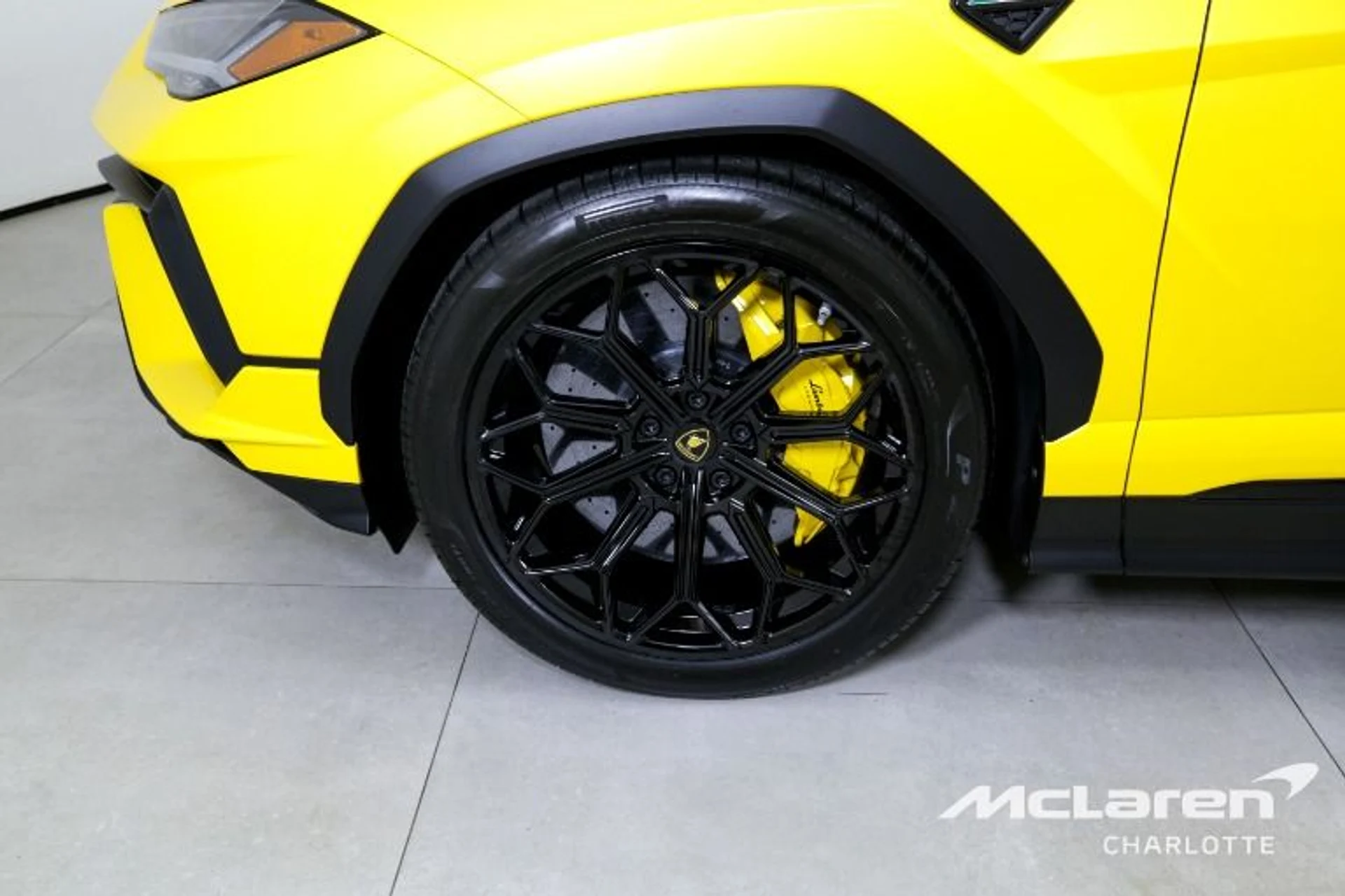 mph033_1246002613_Used_2024_Lamborghini_Urus_S_3d36cff0b9