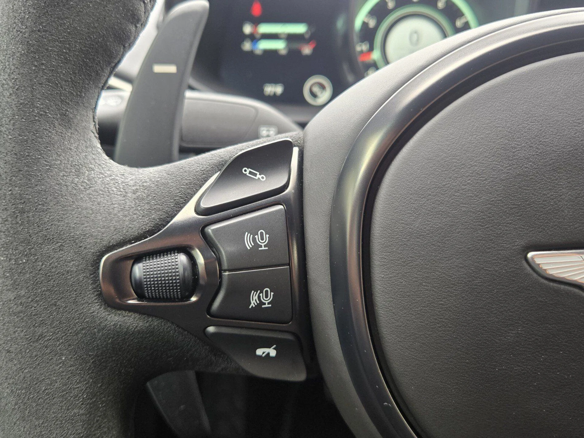 mph033_1250178088_7fa0a86dae707f231d17565d1c7cbe7fx_49c66beba5