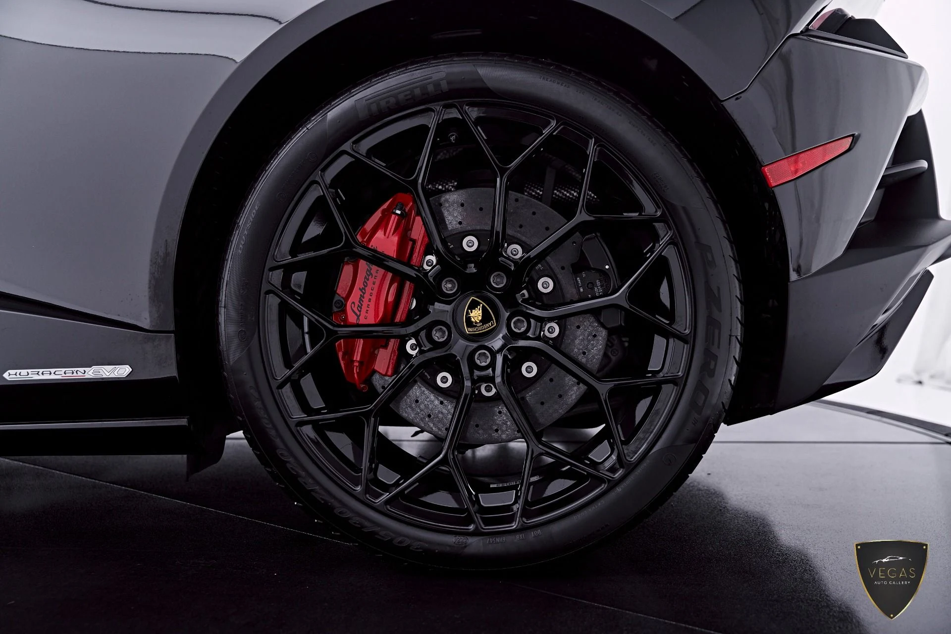 mph033_1255276688_Used_2024_Lamborghini_Huracan_EVO_Base_1783505114_19b180e601