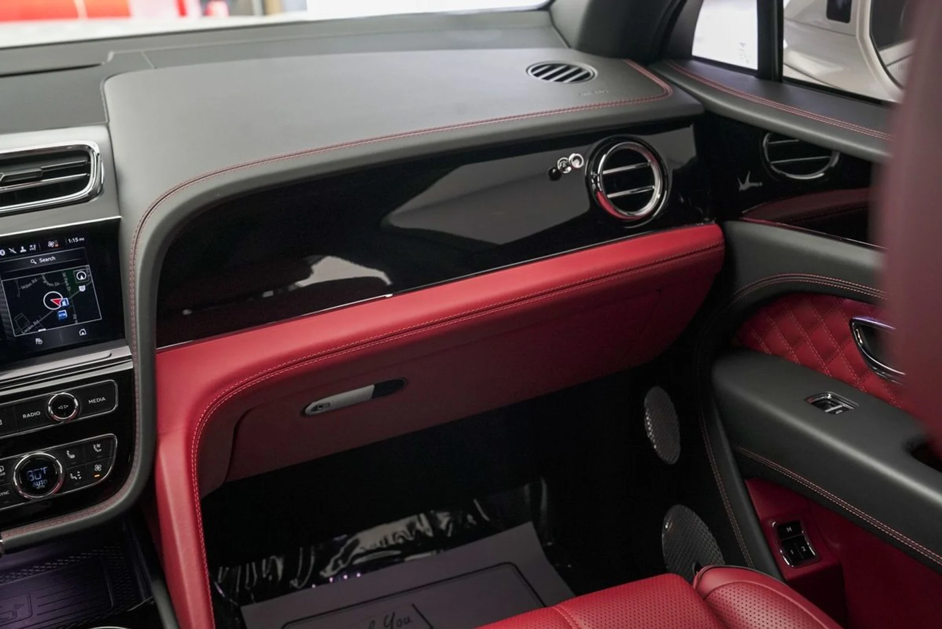 mph033_1261937301_qndyzb4qx01av666uu45outmxtnw_a8da81aa45