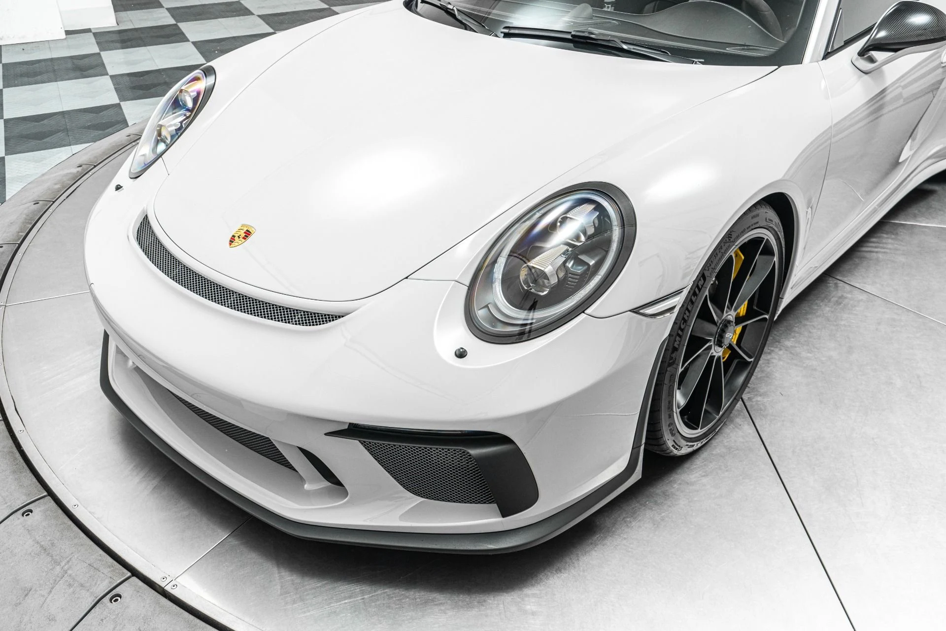 mph033_1266562115_Used_2019_Porsche_911_GT_3_6_Speed_Manual_Carbon_Buckets_Extended_Leather_1779893213_3896ba2e98