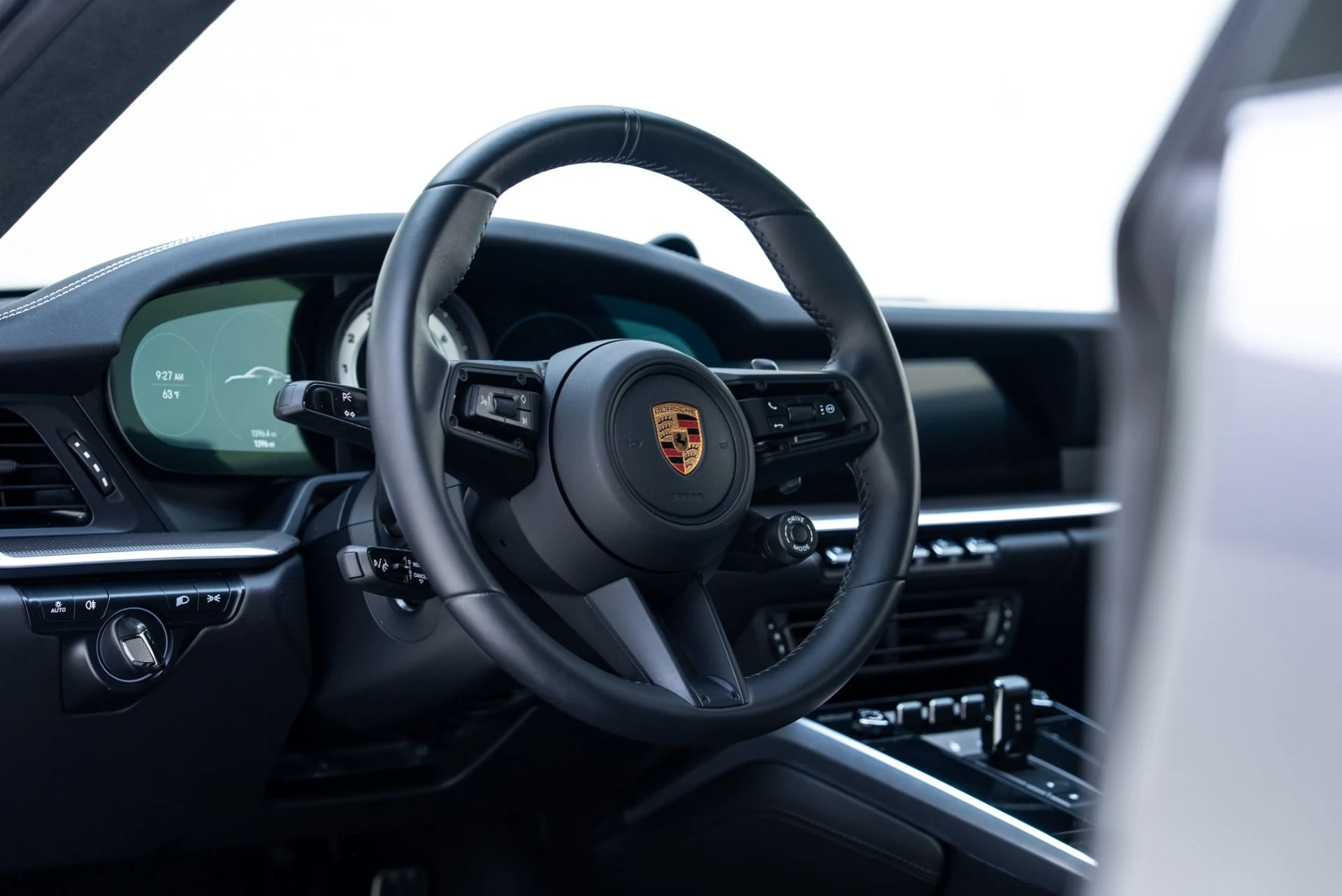 mph033_1273265729_Used_2024_Porsche_911_Turbo_S_1769194054_d26fa6d70b