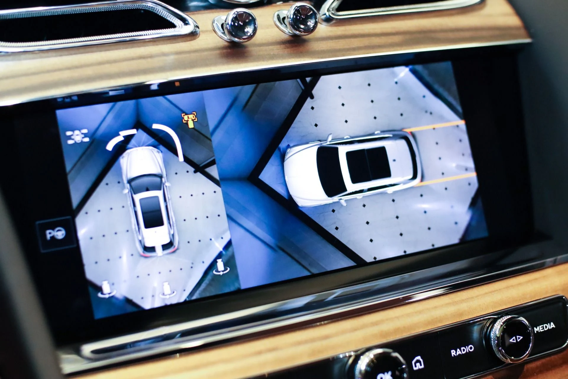 mph033_1283855626_New_2025_Bentley_BENTAYGA_V8_S_V8_1744810623_9cb2fbed90