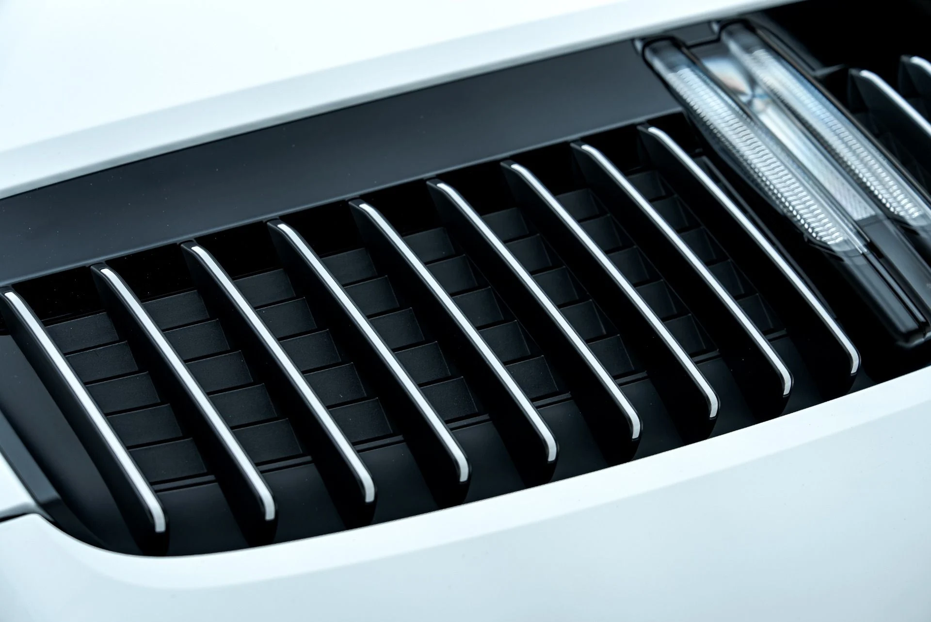 mph033_1285400617_Used_2024_Porsche_911_Carrera_4_1789493869_cfde30c7ff