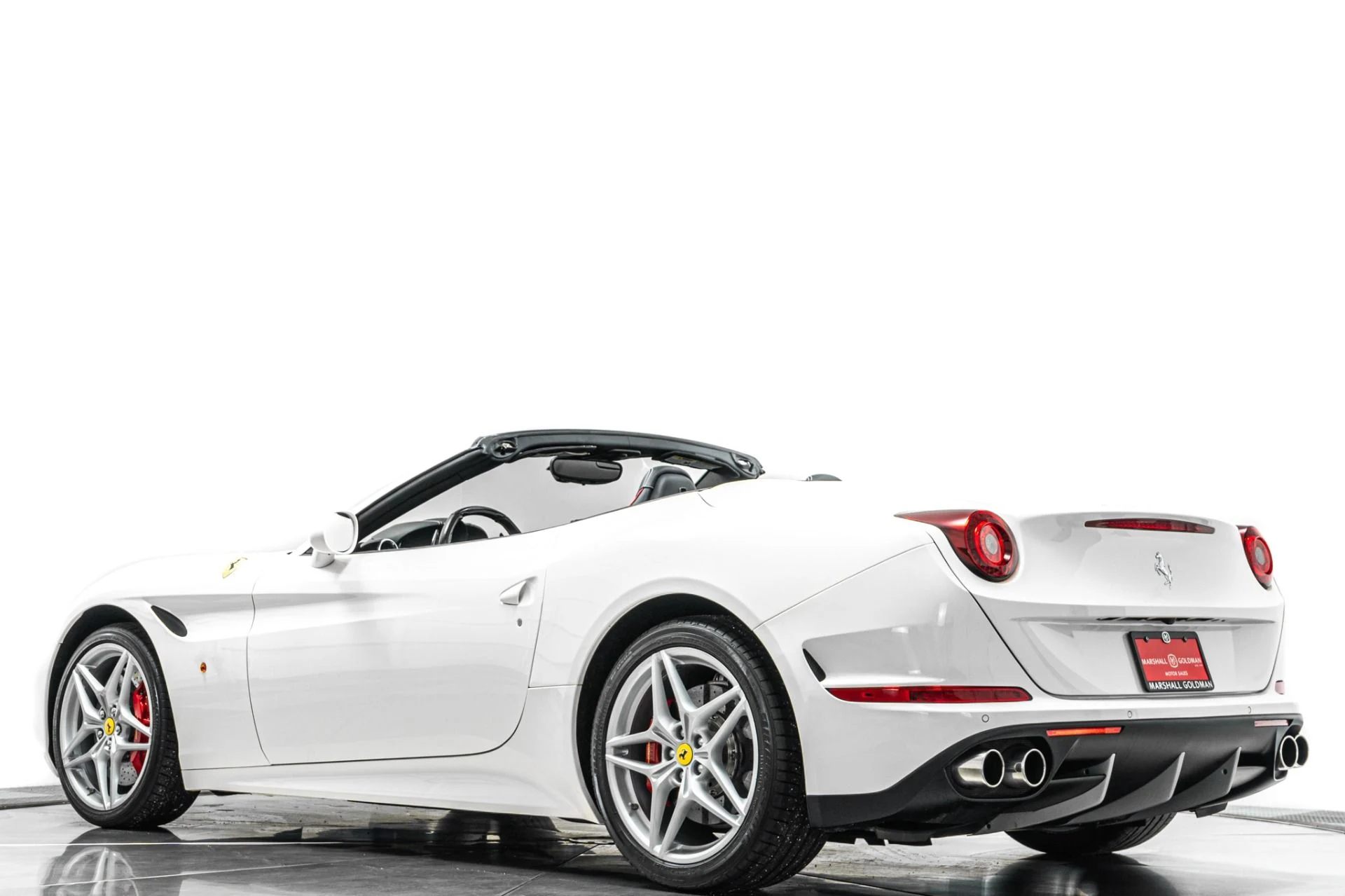 mph033_1297698452_Used_2016_Ferrari_California_T_257_K_MSRP_Ventilated_Seats_Carbon_Fiber_Driving_Zone_1790094264_3aeee51afb