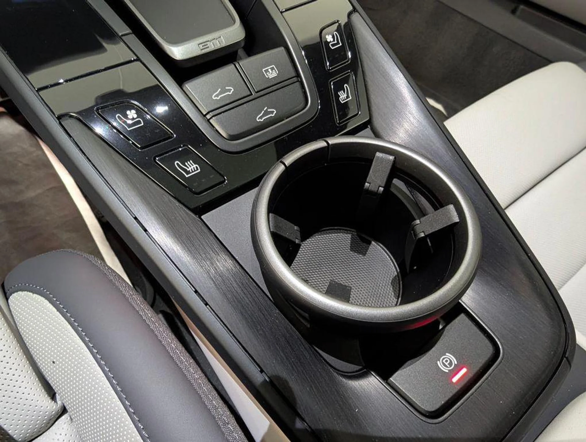 mph033_1302026099_c2_BT_01z_m_M_Ftjt1w_U4z_QV_6_Ovak_1a011e7e69