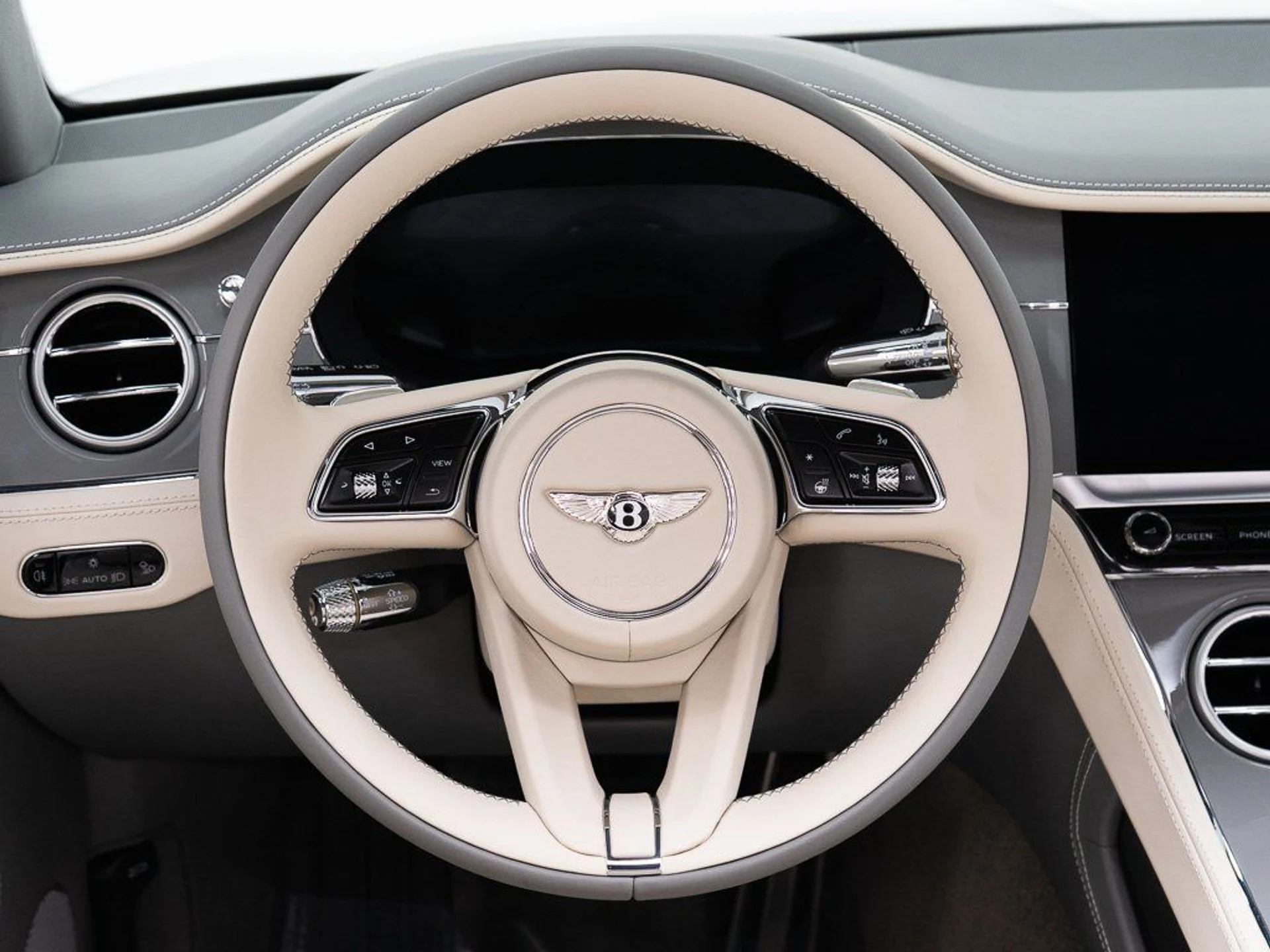 mph033_1318619234_fd0757fd55f0551fcc235573ab9a395d_702a4b8f2a