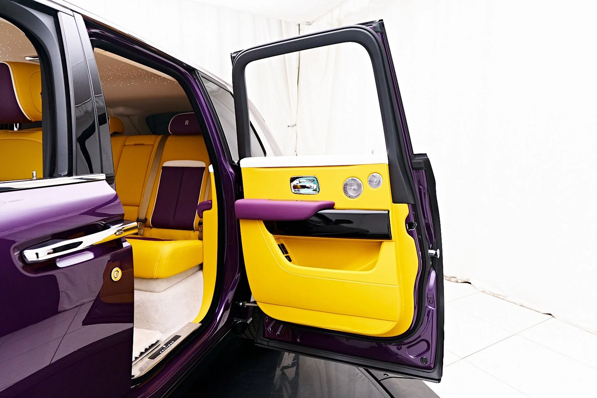 mph033_1321129404_Used_2025_Rolls_Royce_Cullinan_Base_1736646133_92a49ce0d3