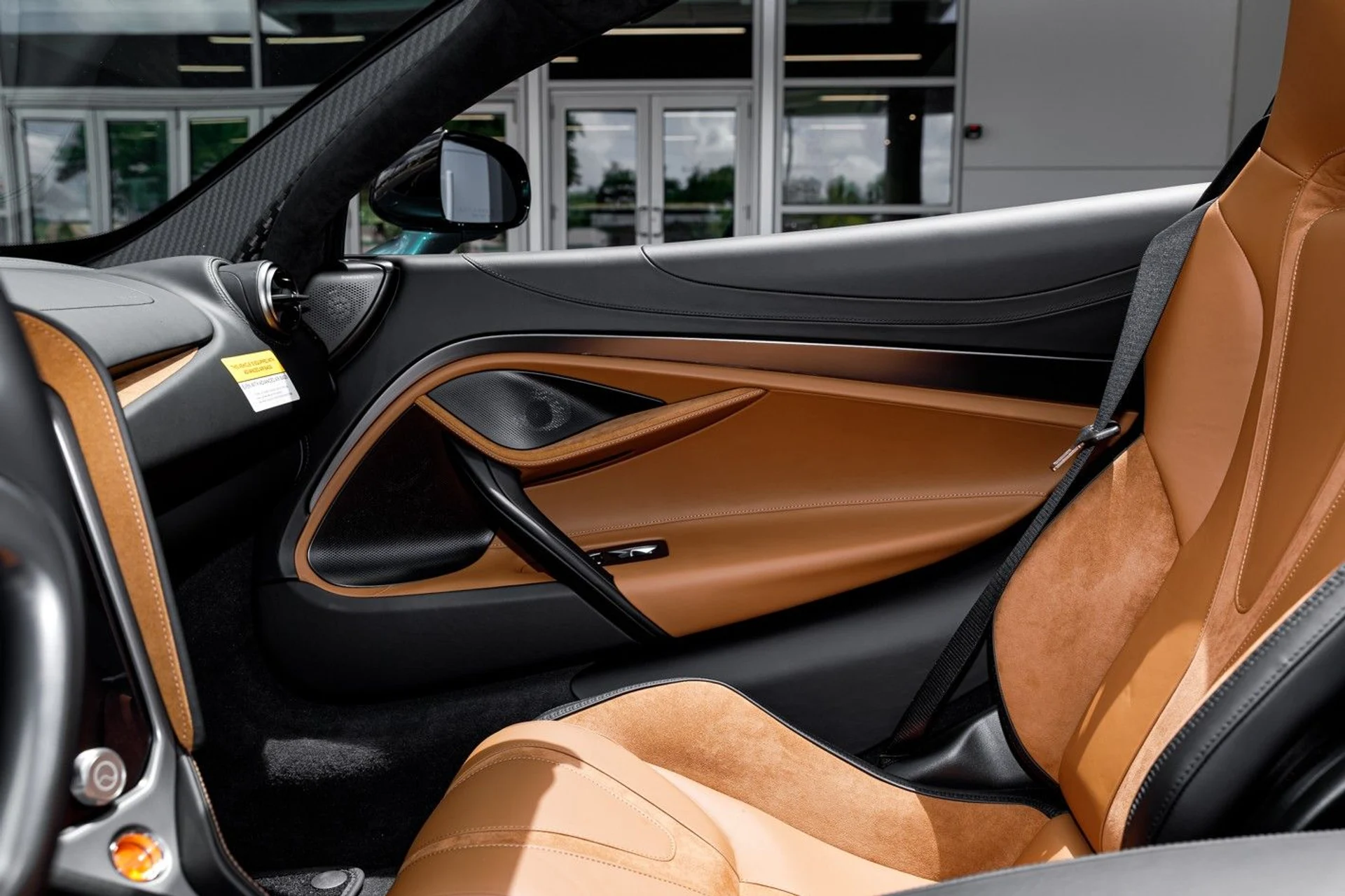 mph033_1329304369_678_p34_l_1a54fc6aac