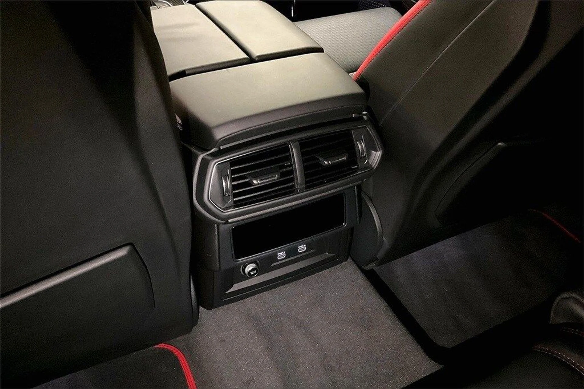 mph033_1357840868_69272c397822a513a444fd0338942506x_10a40ad6bc