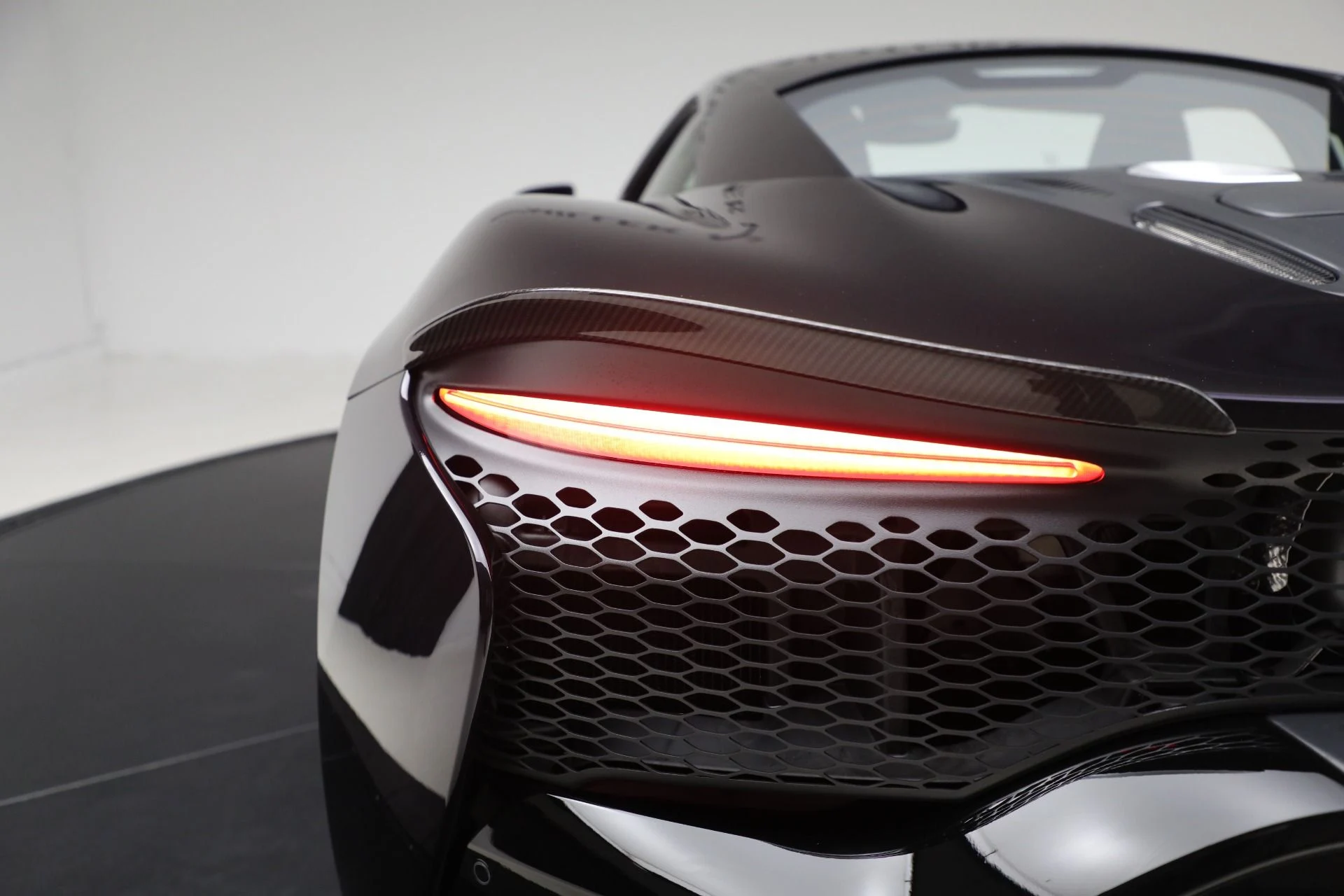 mph033_1364621133_New_2025_Mc_Laren_Artura_Tech_Lux_864a3d09b4