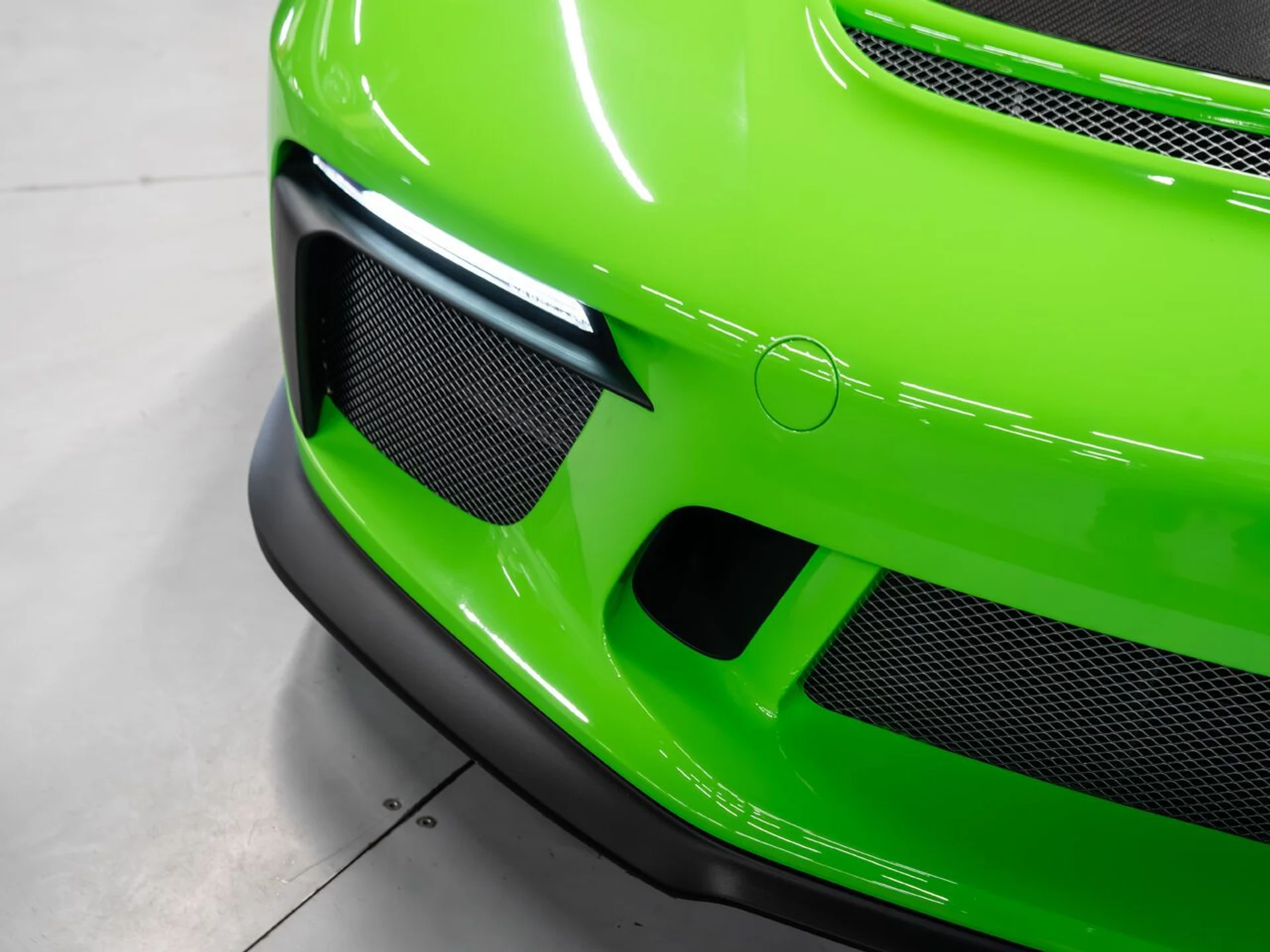mph033_1387475954_porsche_911_2019_5db43f5610