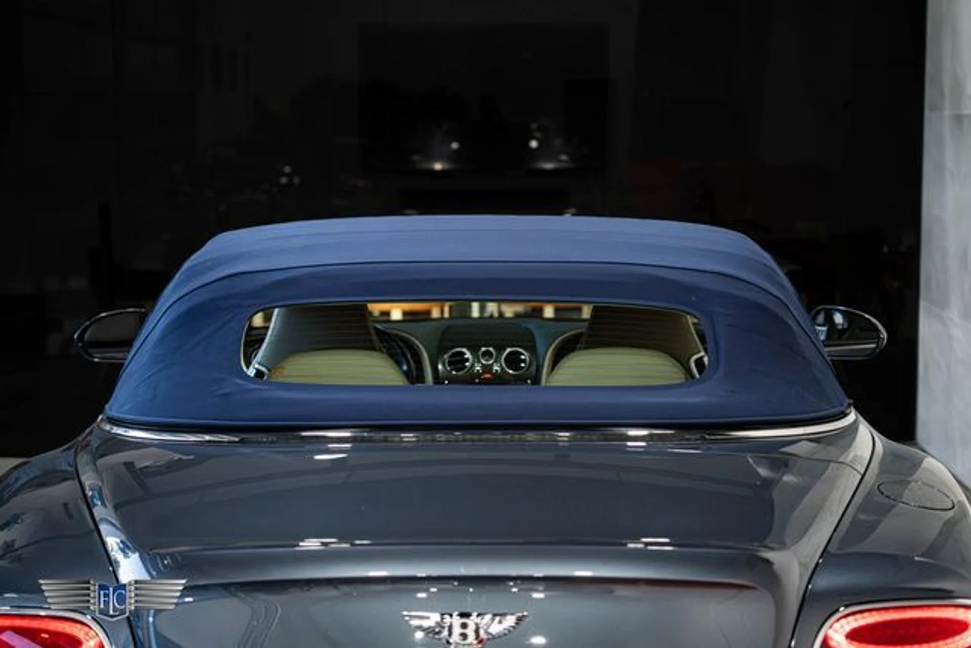mph033_1404048113_used_2014_bentley_continental_gt_v8_s_2drconvertible_9689_23091633_38_640_e181ed247c