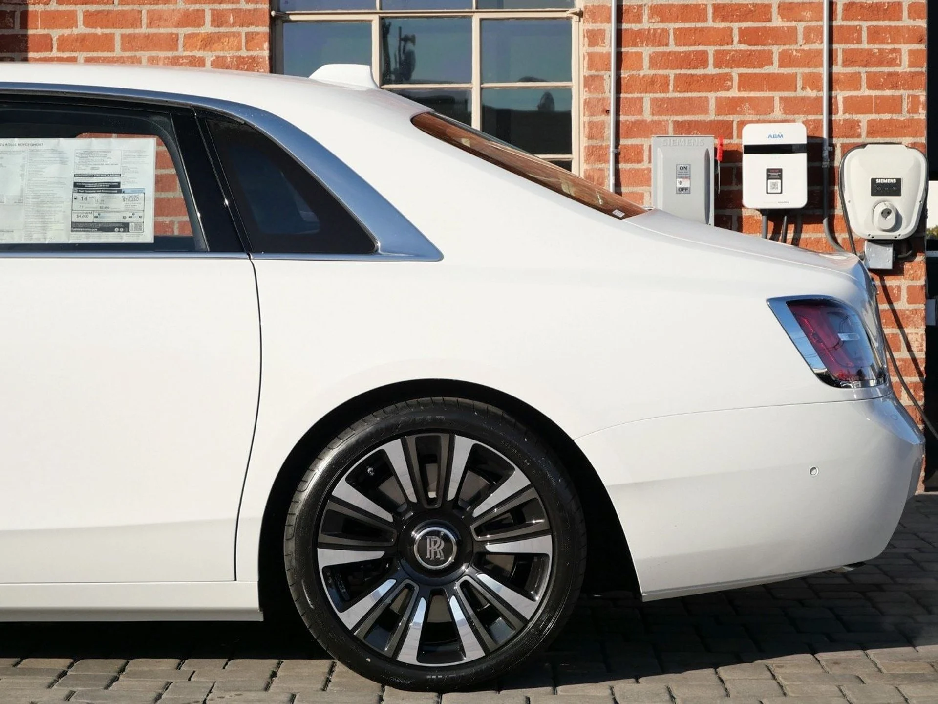 mph033_1406521223_a27bc25f2d941b674b4f043b5e305d5dx_19ea28a1a7