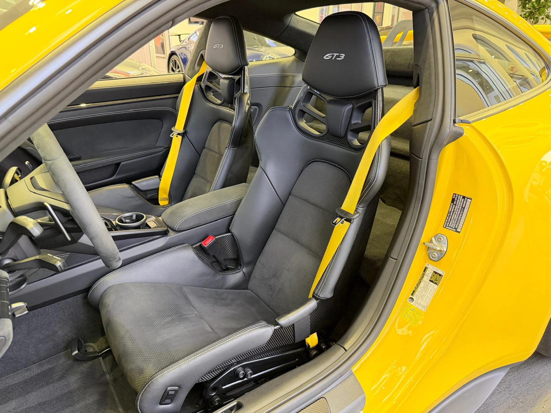 mph033_1418008179_Whats_App_Image_2025_12_22_at_6_00_56_PM_3_c1ea44de3b