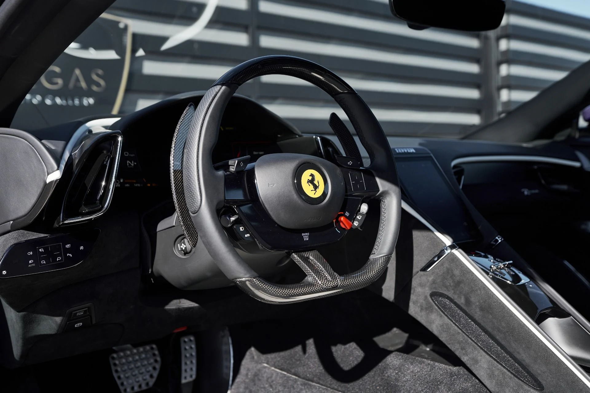 mph033_1421832824_Used_2024_Ferrari_Roma_Base_1762022576_a324e28e91