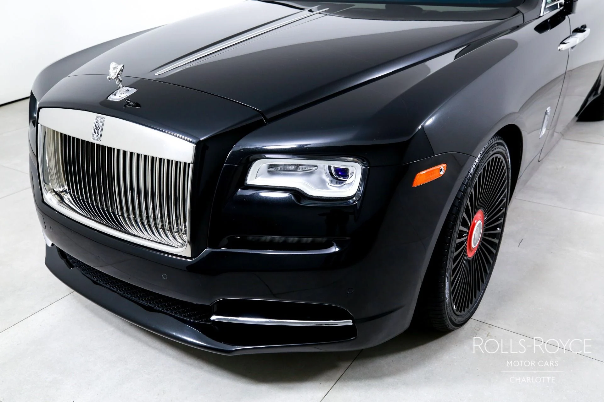 mph033_1432014295_Used_2017_Rolls_Royce_Dawn_1781216555_74092aedd0