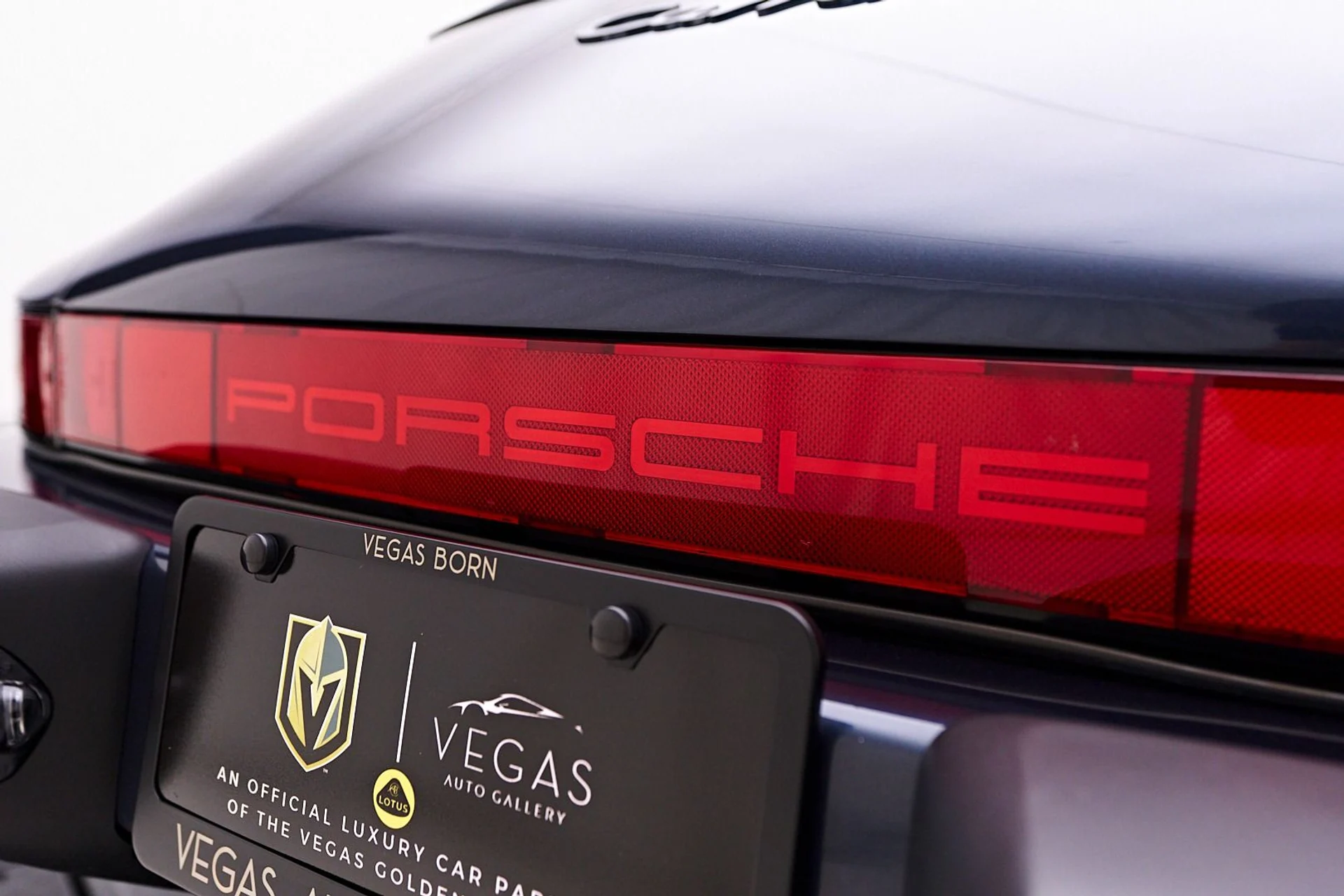mph033_1448544630_Used_1988_Porsche_911_Carrera_1745954196_78e6dd57ba