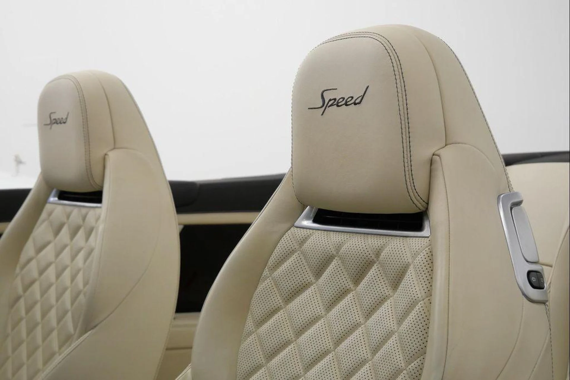 mph033_1457894243_Ig_Ik_LA_Ln_NX_1he_N9_K_8_VK_4_Fq_Hm_LQ_a0eb621421