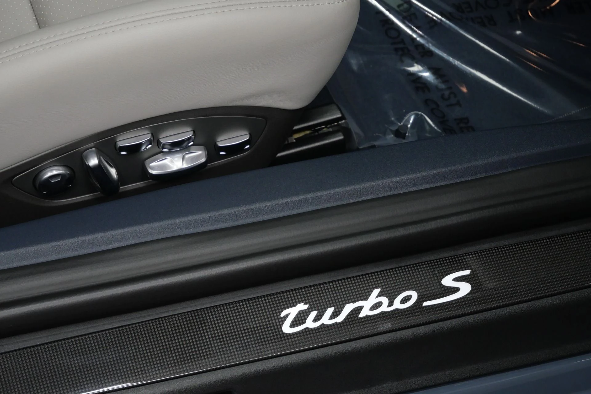 mph033_1459471773_Used_2017_Porsche_911_Turbo_S_Aerokit_Turbo_Burmester_Audio_1781208187_2881e9c056