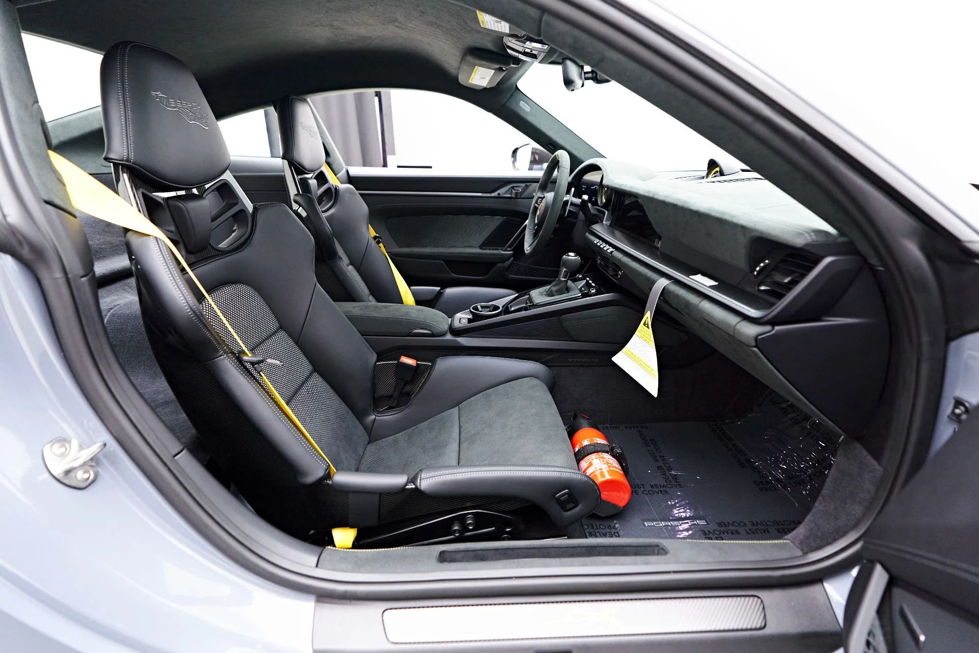mph033_1464314065_Used_2024_Porsche_911_GT_3_RS_1717031598_a289a9a721