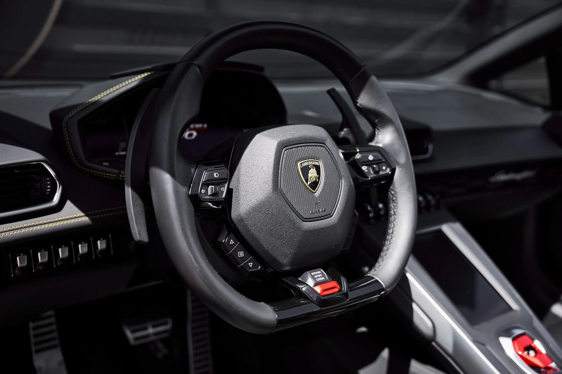 mph033_1472227122_Used_2023_Lamborghini_Huracan_EVO_Base_1776733426_c97cd3c966