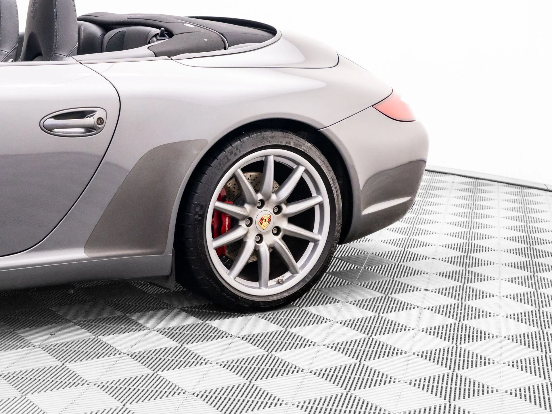 mph033_1475704268_7b1c150e6f4f68868453ef68d8d47824x_105e2f5e7f