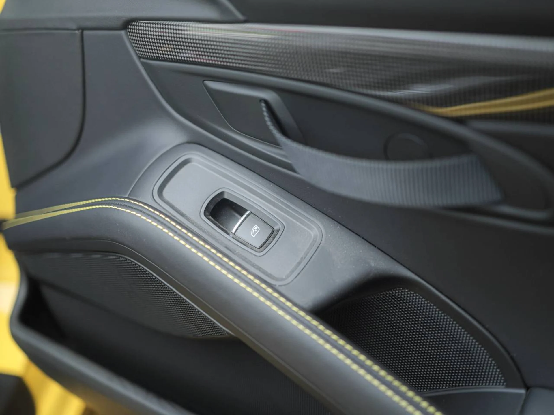 mph033_1476122204_1280_4fbec10137