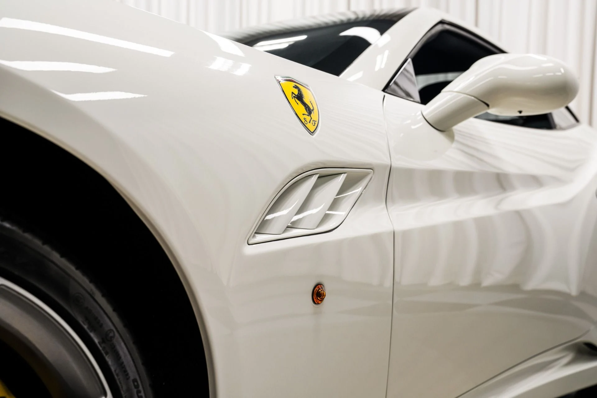 mph033_1477336002_Used_2014_Ferrari_California_Daytona_Seats_Forged_Wheels_Scuderia_Shields_Contrast_Stitching_1762200649_b755f17f54