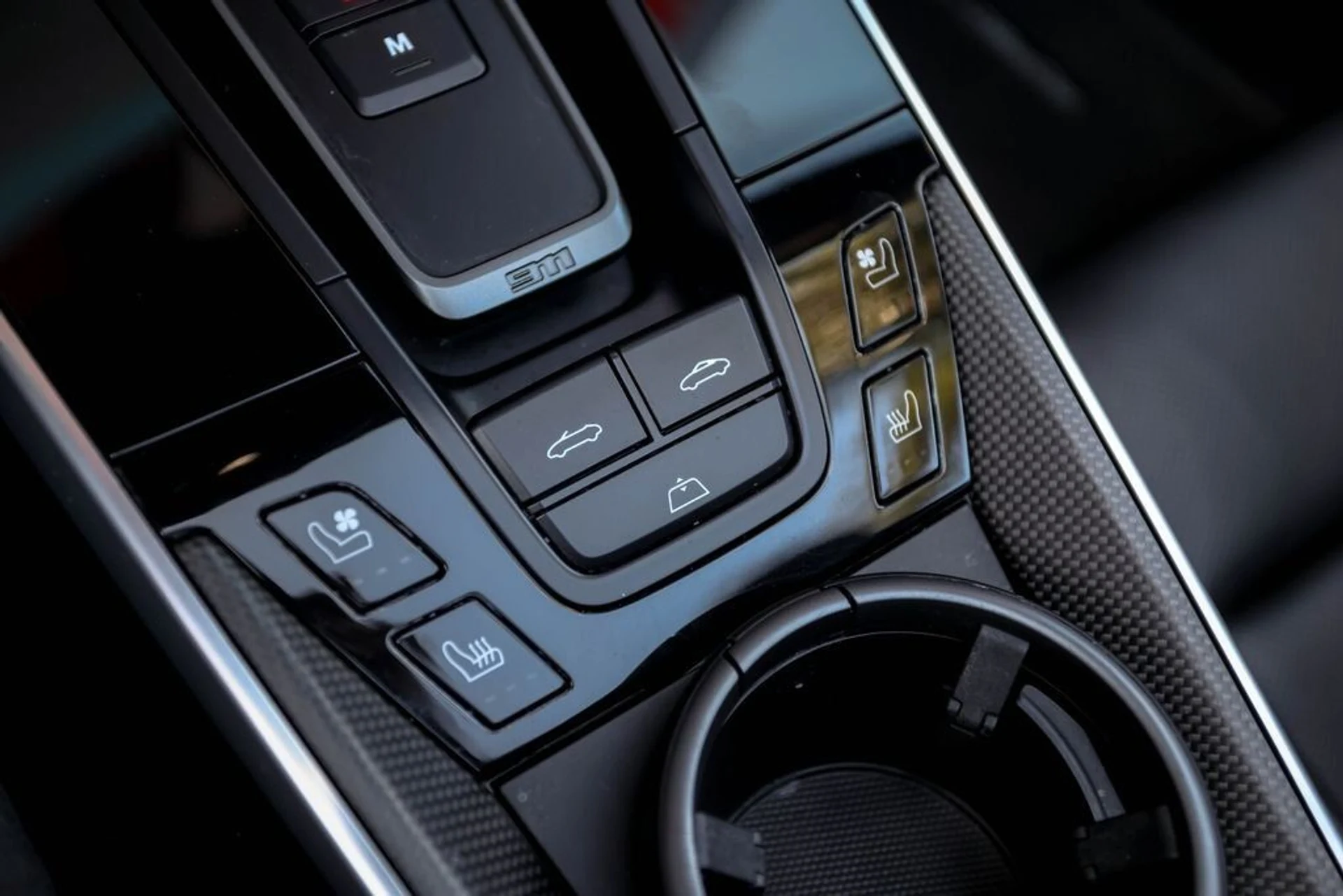 mph033_148339965_6561836cf21052c3416b7dc950ed40a3_e18d3bf13e