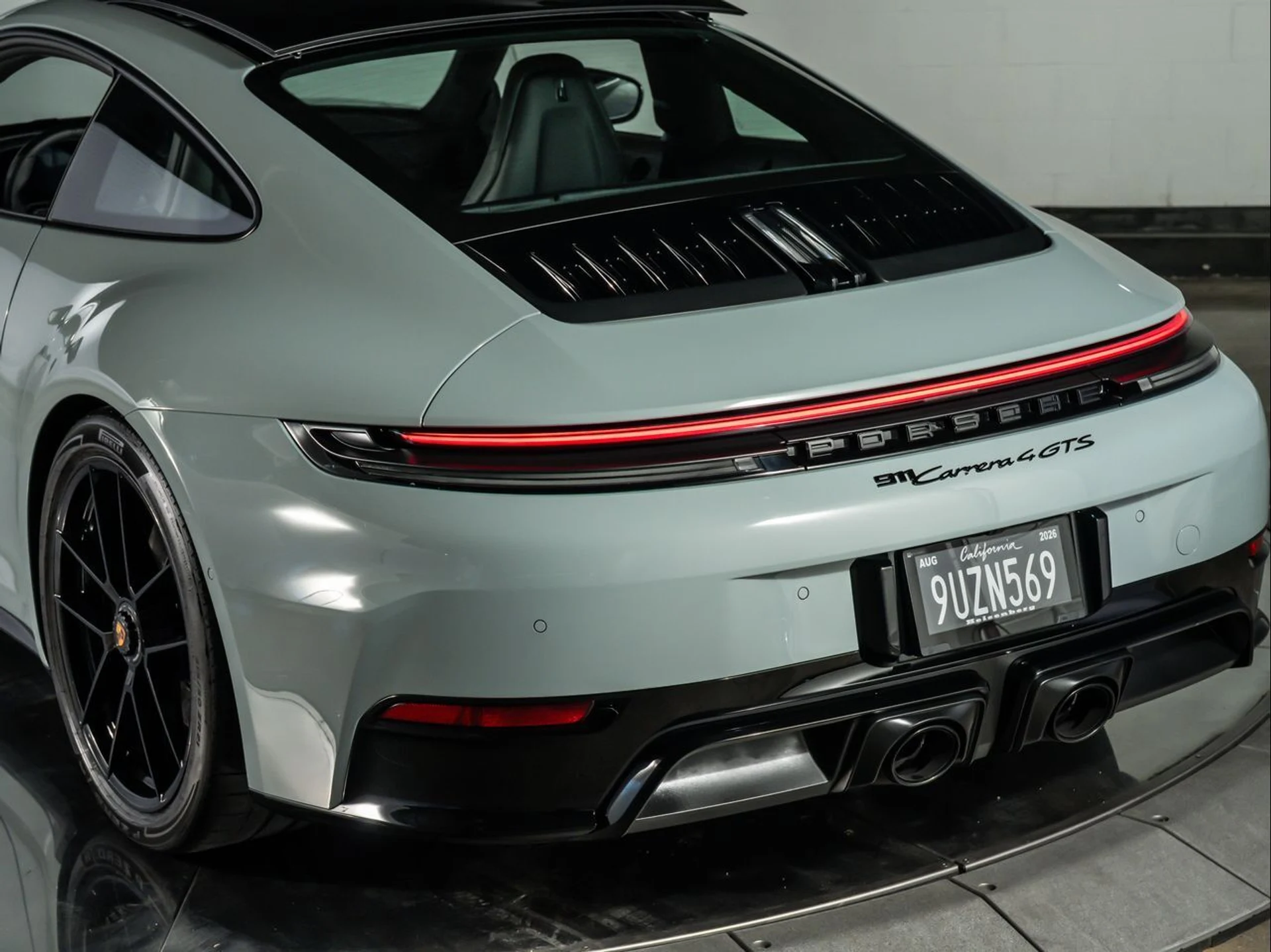 mph033_1488704806_16b95e437aeae4839f2cdc711ccc3dc6_5eba9d4413