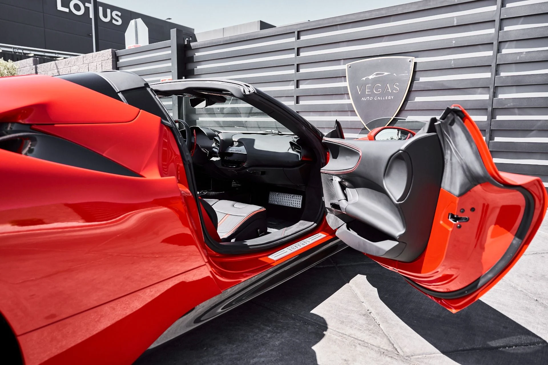 mph033_1491367539_Used_2025_Ferrari_SF_90_Spider_Base_1776296476_58b508975f